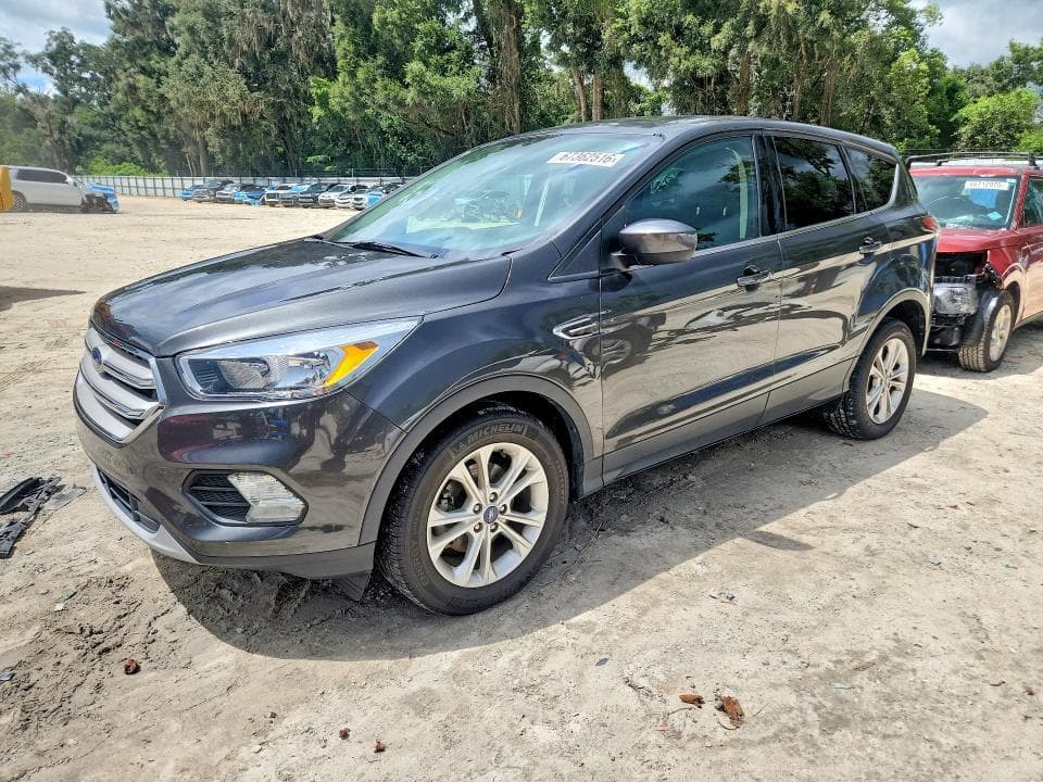 2017 FORD ESCAPE SE - 1
