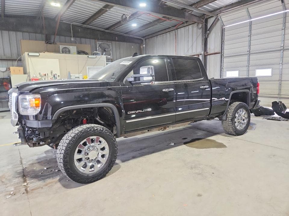 2017 GMC SIERRA K2500 DENALI - 1