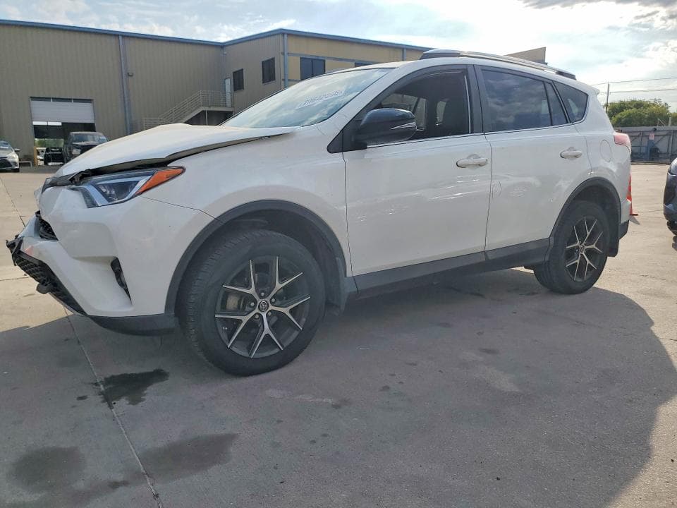 2017 TOYOTA RAV4 SE - 1