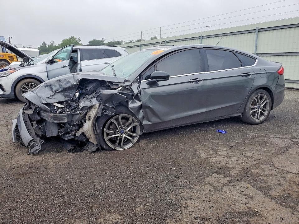 2017 FORD FUSION SE - 1