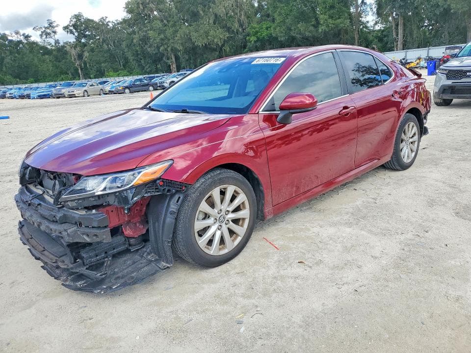 2018 TOYOTA CAMRY LE - 1
