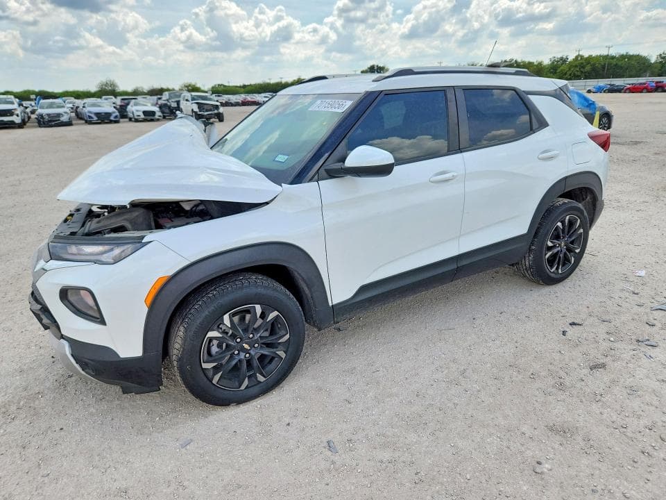 2023 CHEVROLET TRAILBLAZER LT - 1