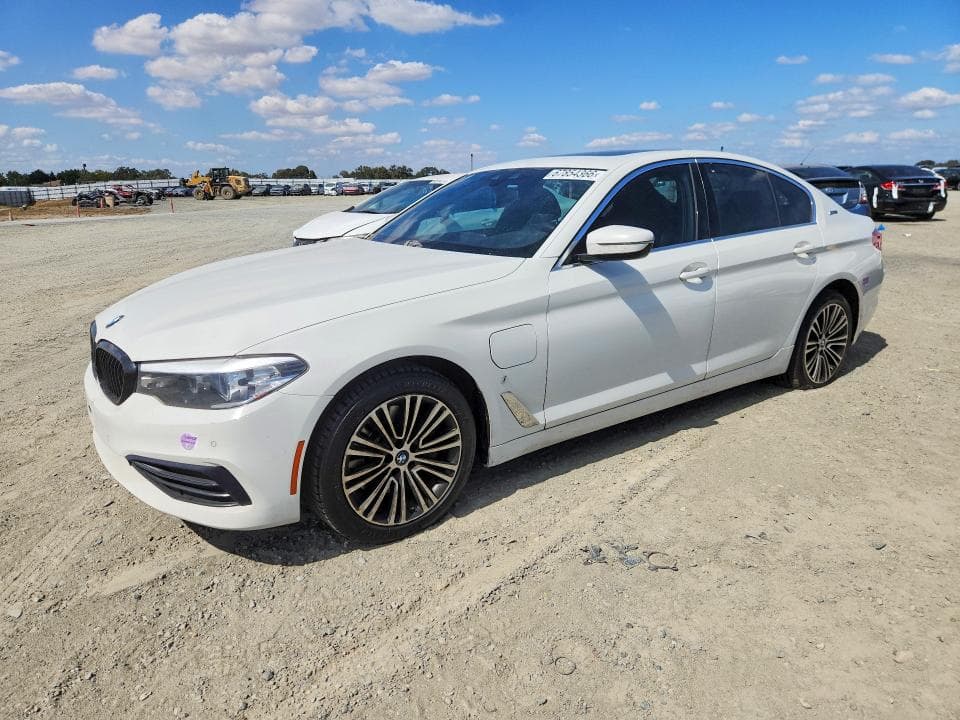2019 BMW 530E - 1