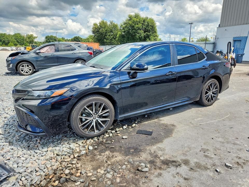 2024 TOYOTA CAMRY SE - 1