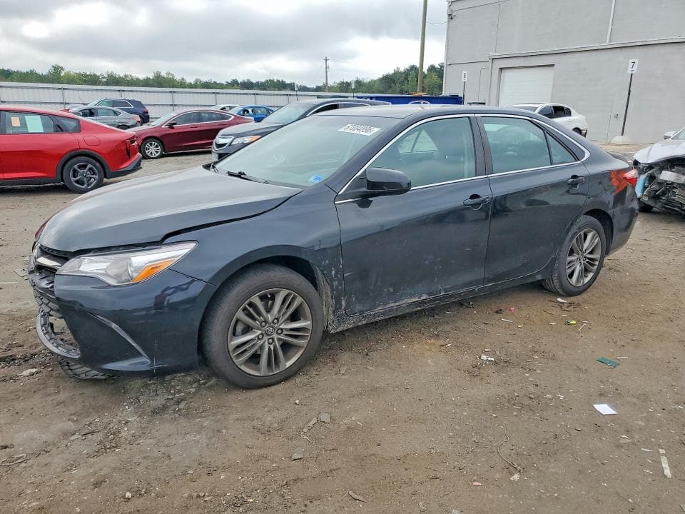 2017 TOYOTA CAMRY SE - 1