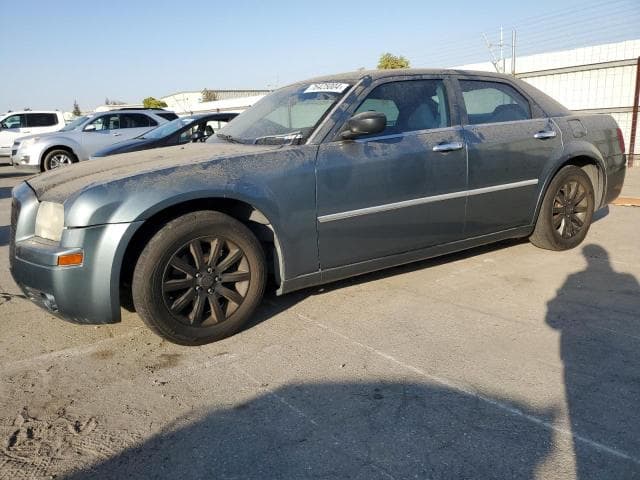 2005 CHRYSLER 300 - 1
