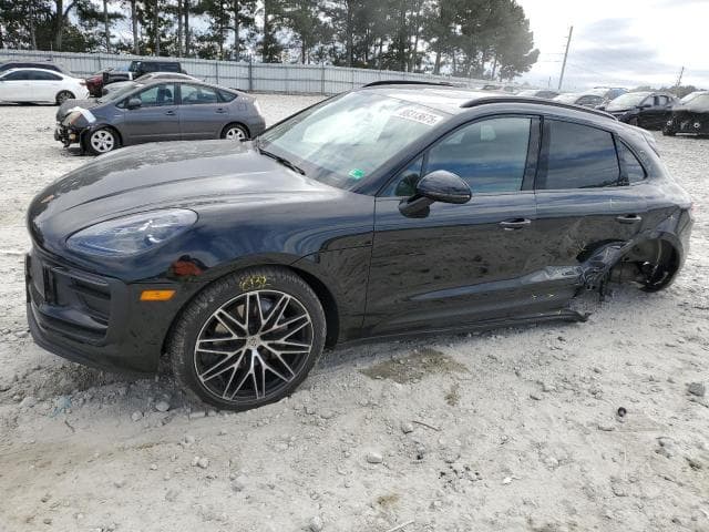 2024 PORSCHE MACAN BASE - 1