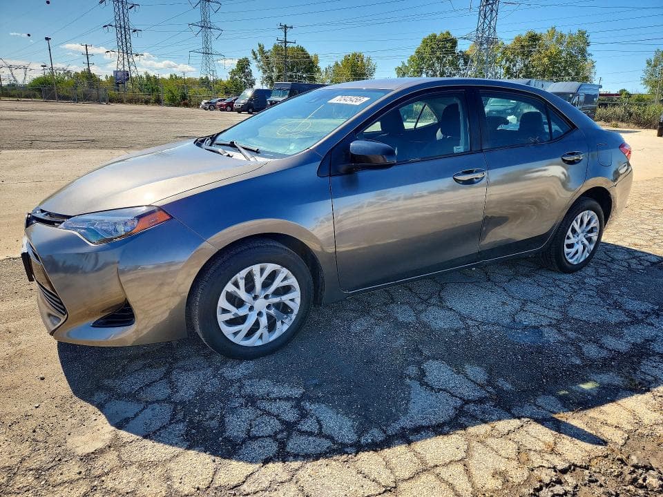 2018 TOYOTA COROLLA LE - 1