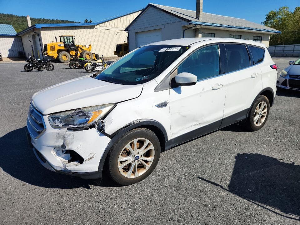 2017 FORD ESCAPE SE - 1