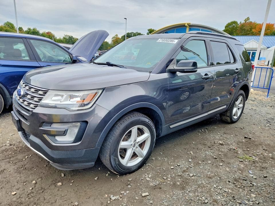 2017 FORD EXPLORER XLT - 1