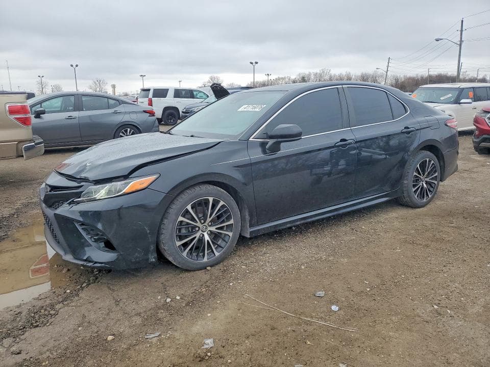 2019 TOYOTA CAMRY SE - 1