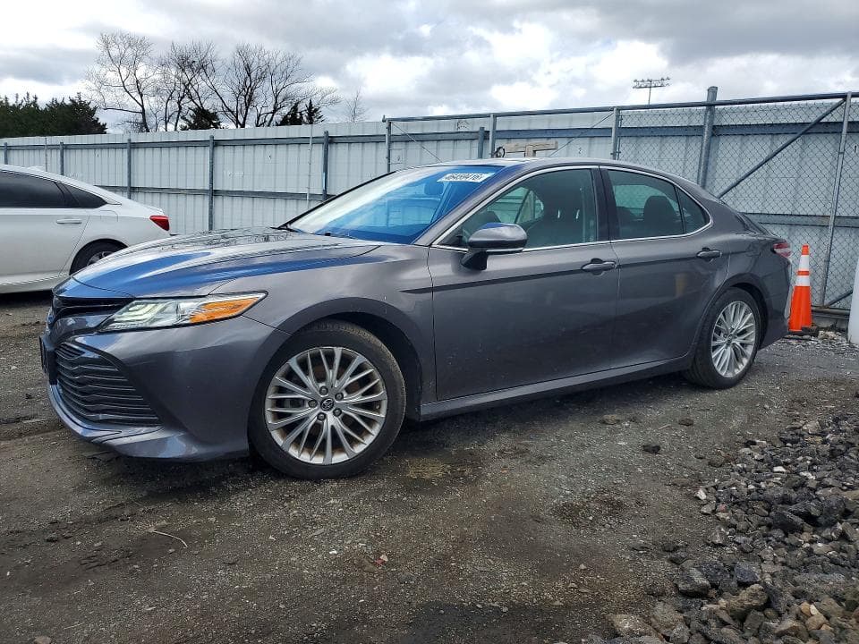 2019 TOYOTA CAMRY XLE XLE - 1