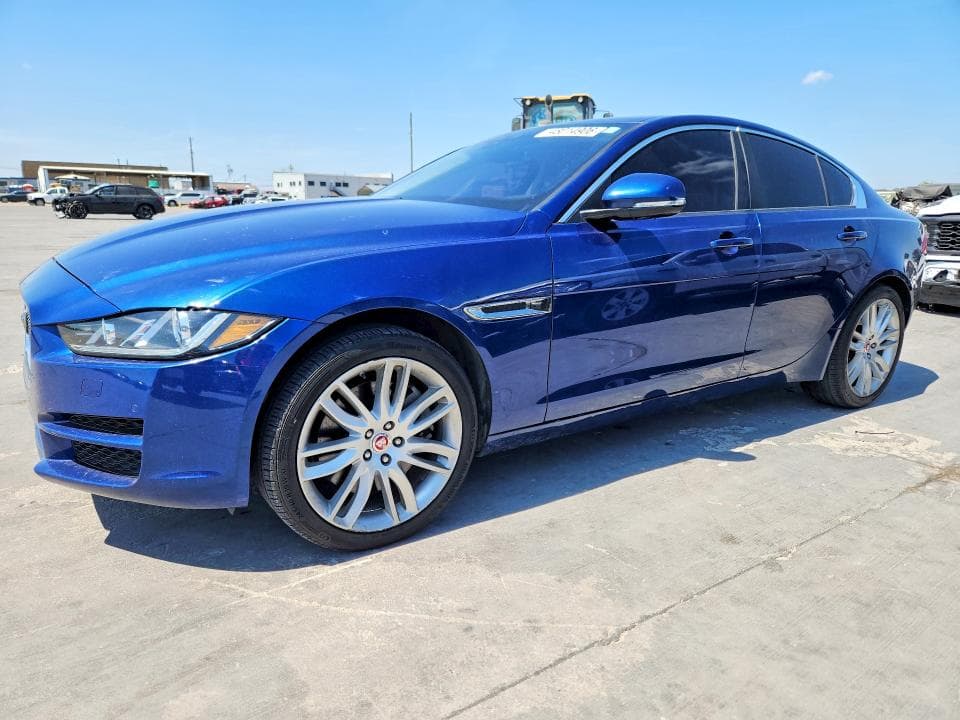2017 JAGUAR XE PREMIUM - 1
