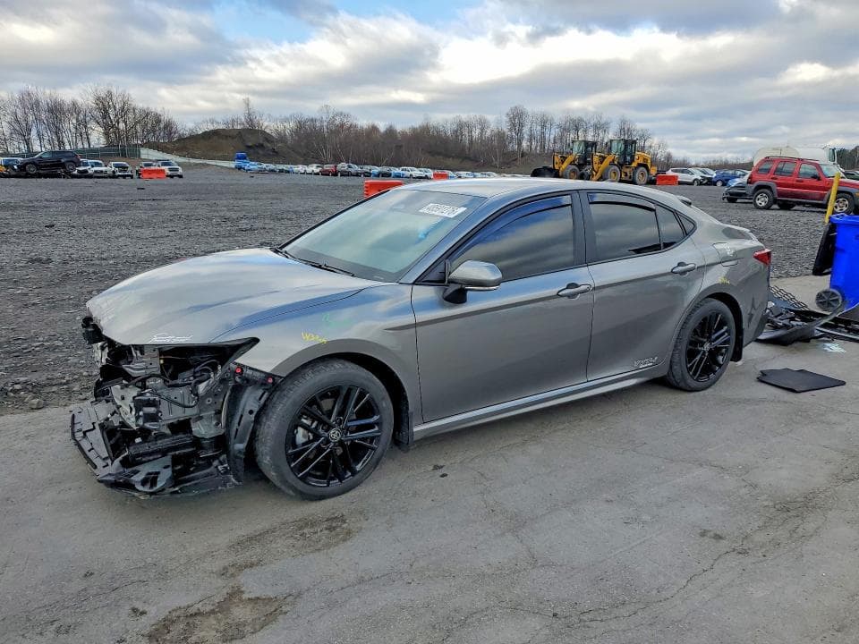 2025 TOYOTA CAMRY SE - 1
