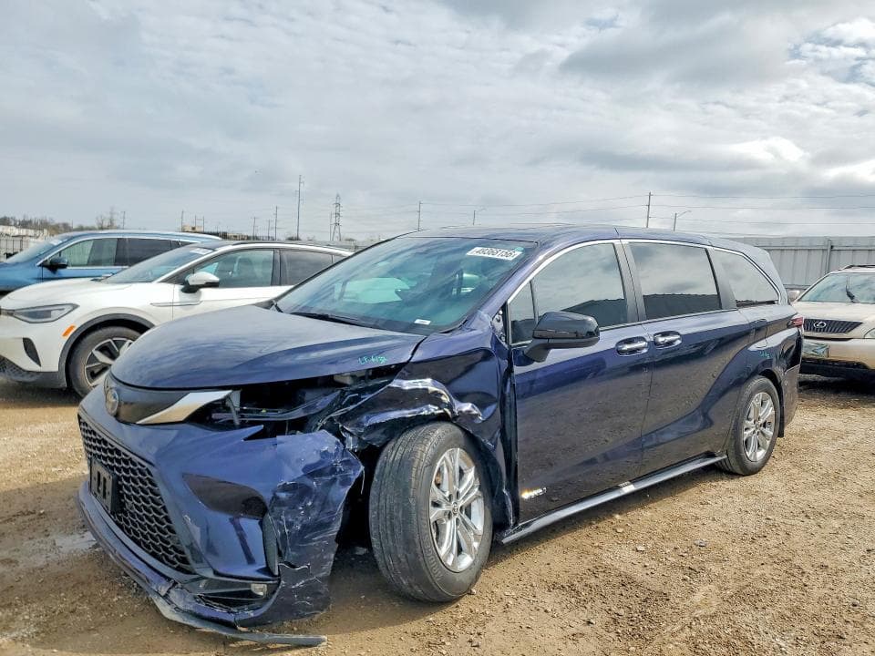 2021 TOYOTA SIENNA XSE XSE - 1