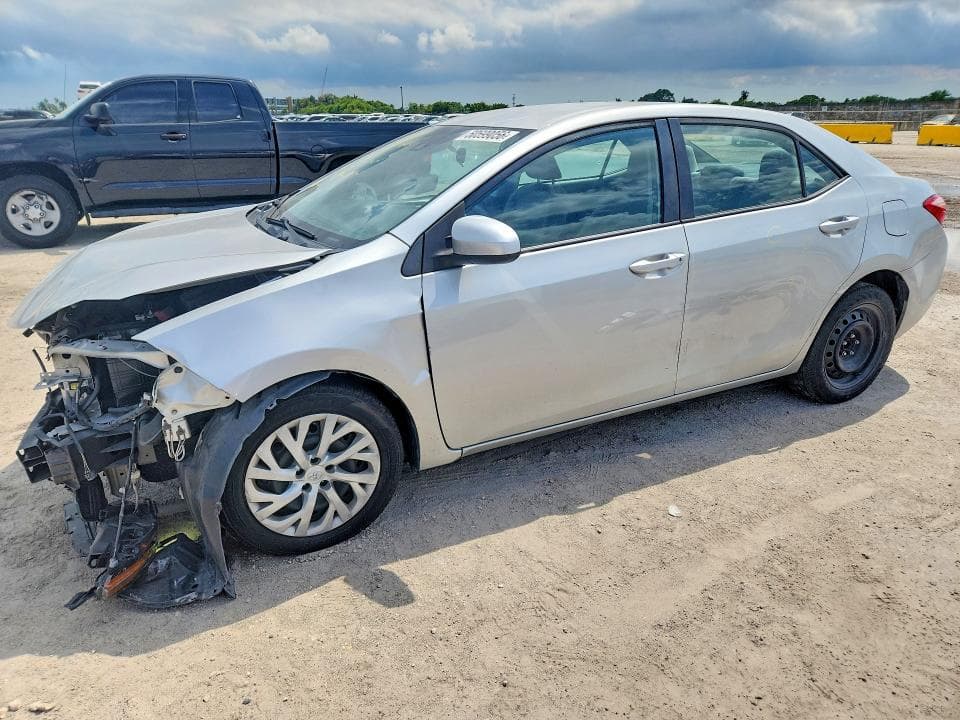 2019 TOYOTA COROLLA LE - 1