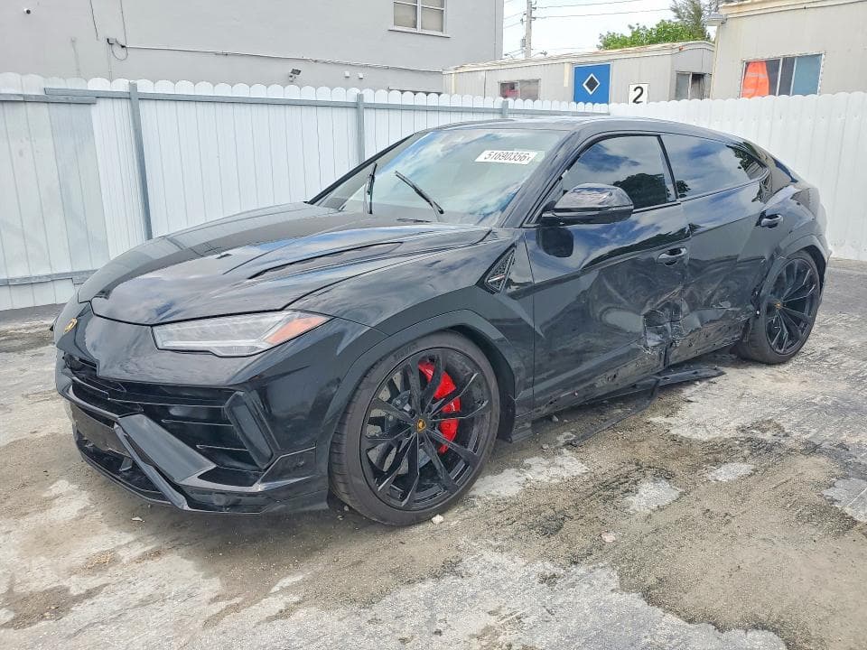 2023 LAMBORGHINI URUS S