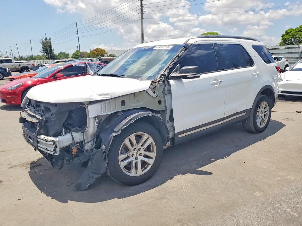 2019 FORD EXPLORER XLT - 1