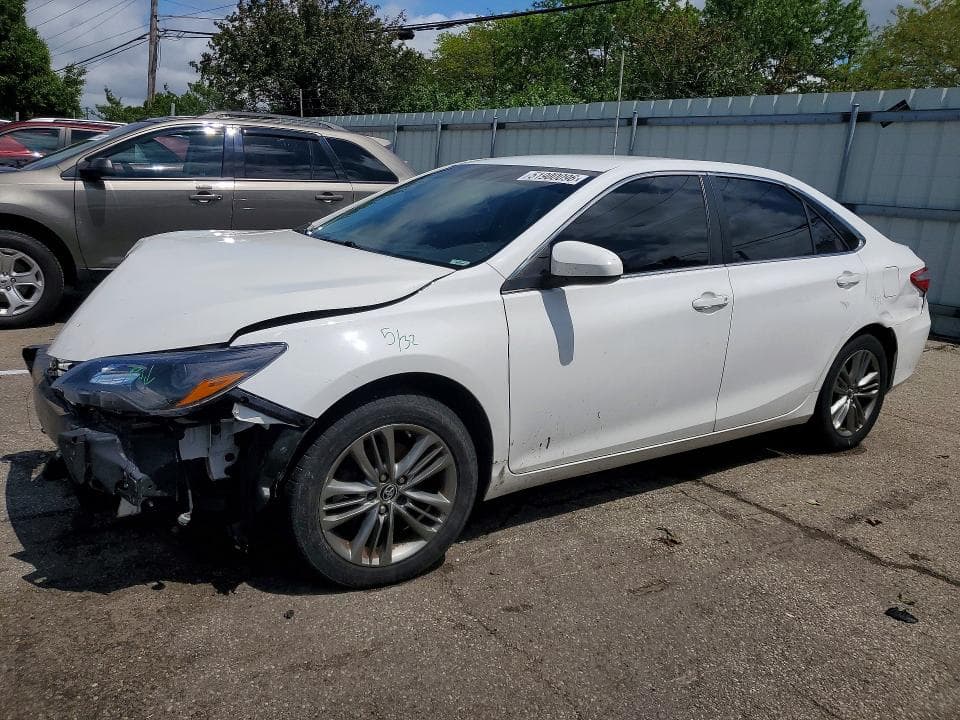2017 TOYOTA CAMRY SE - 1