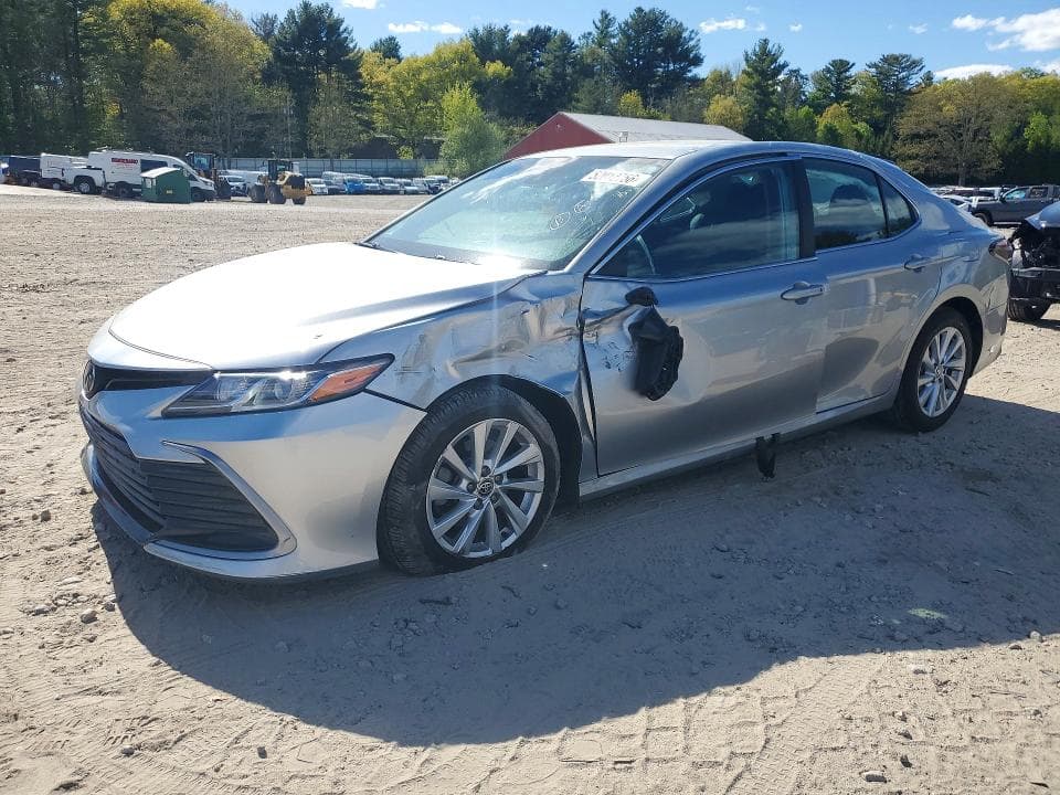 2024 TOYOTA CAMRY LE - 1