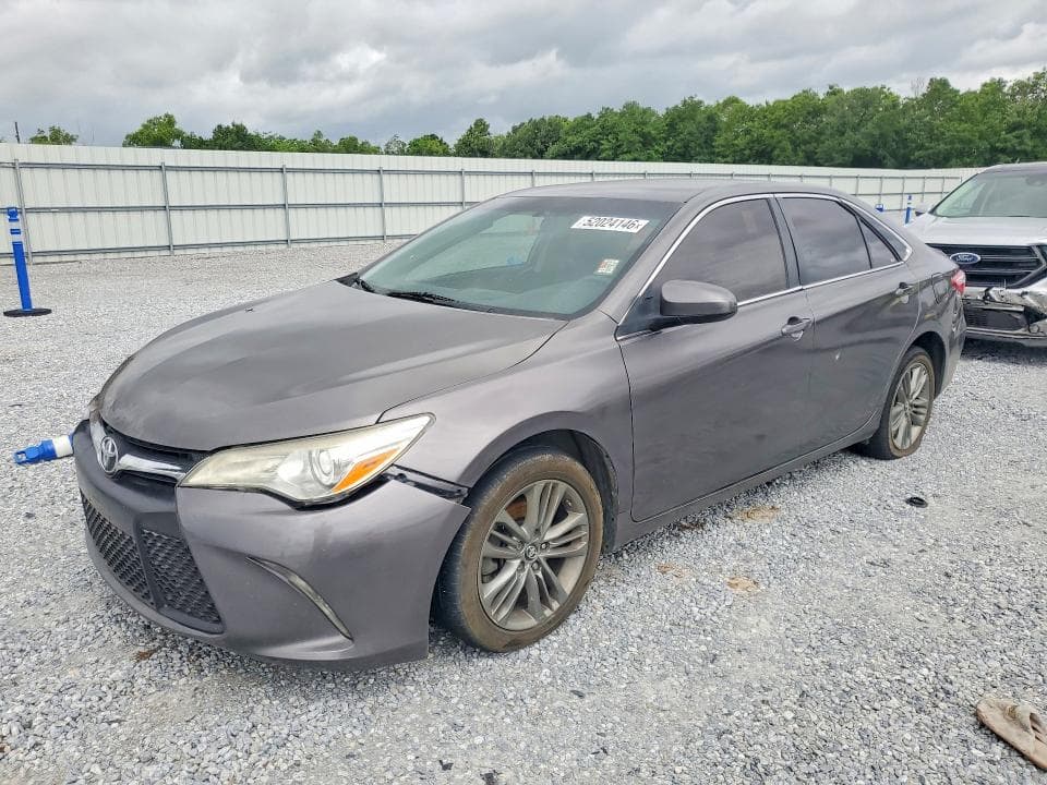2017 TOYOTA CAMRY SE - 1