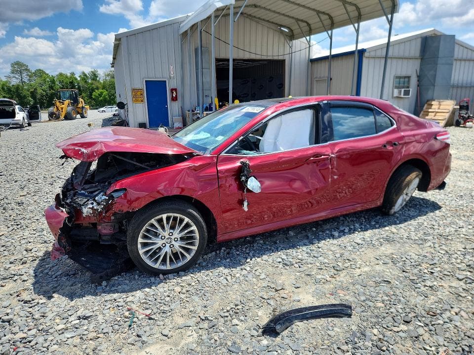 2018 TOYOTA CAMRY XLE XLE - 1