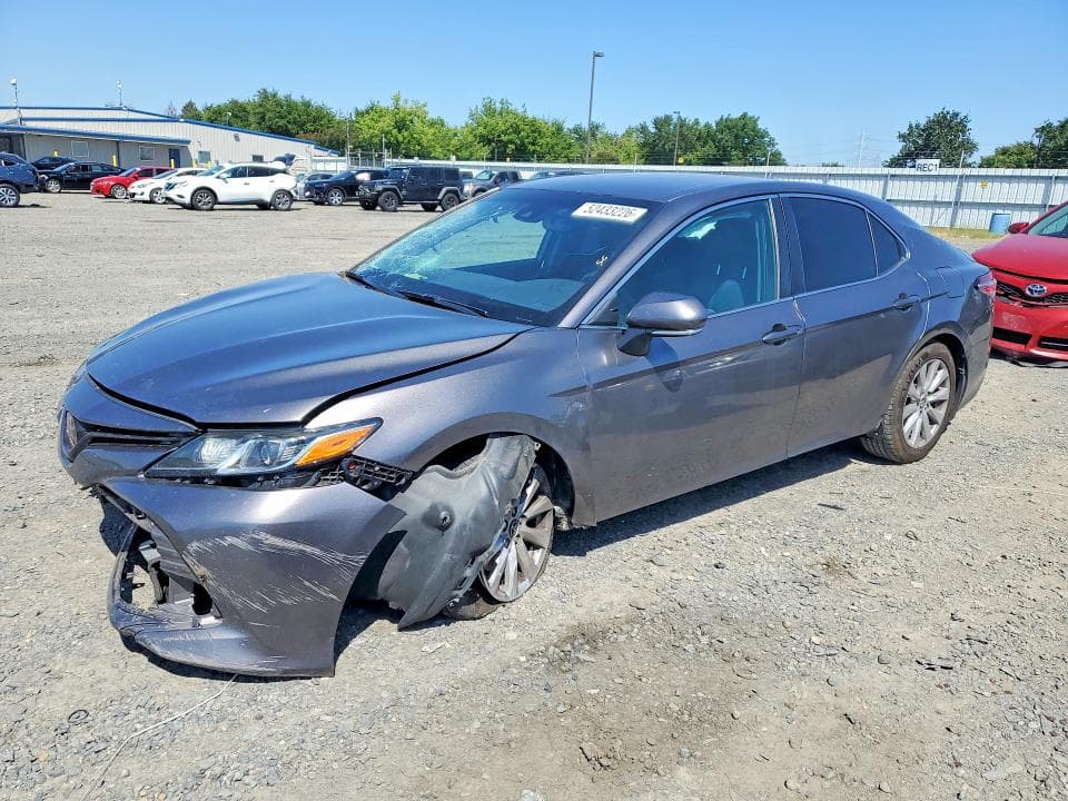 2018 TOYOTA CAMRY LE - 1