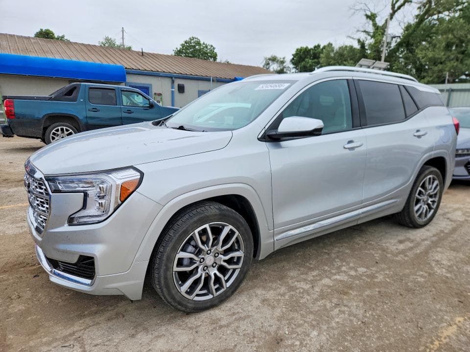 2022 GMC TERRAIN DENALI - 1