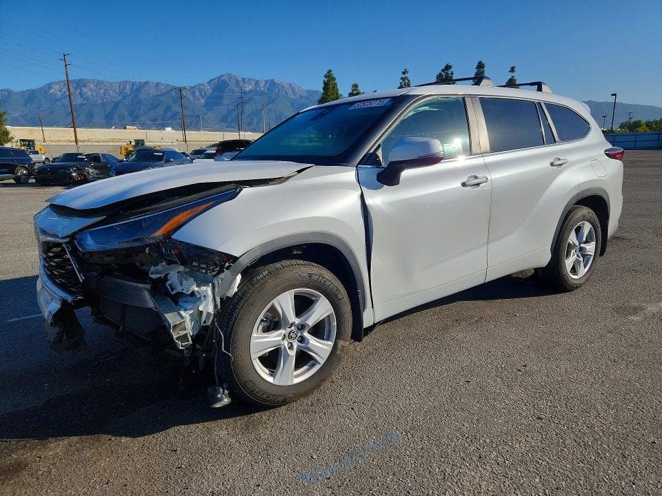 2024 TOYOTA HIGHLANDER LE - 1