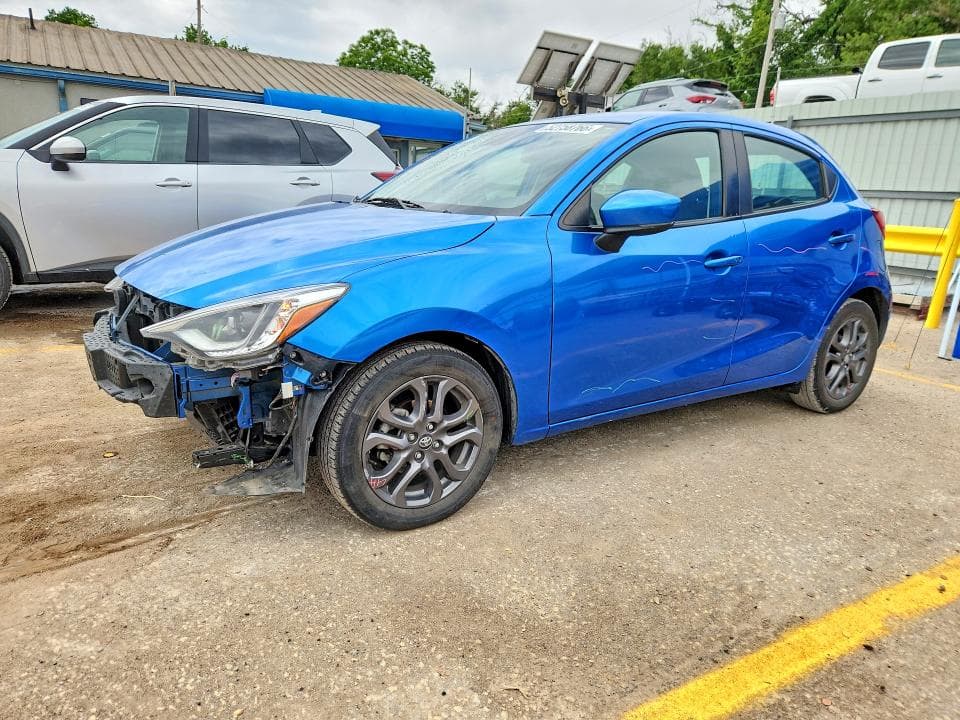 2020 TOYOTA YARIS HATCHBACK XLE - 1