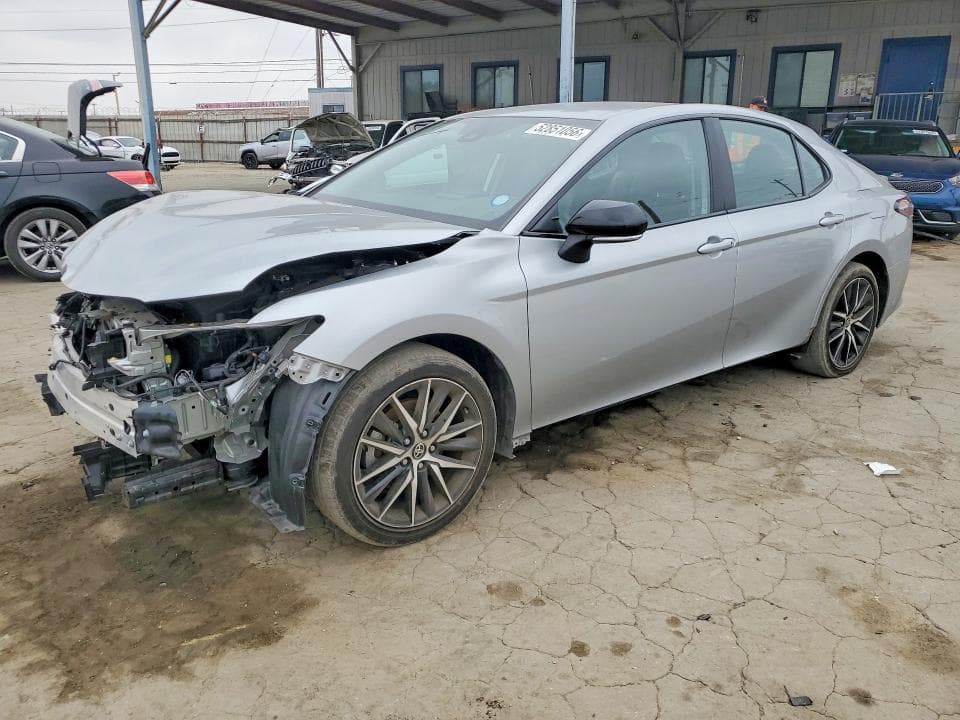 2024 TOYOTA CAMRY SE - 1