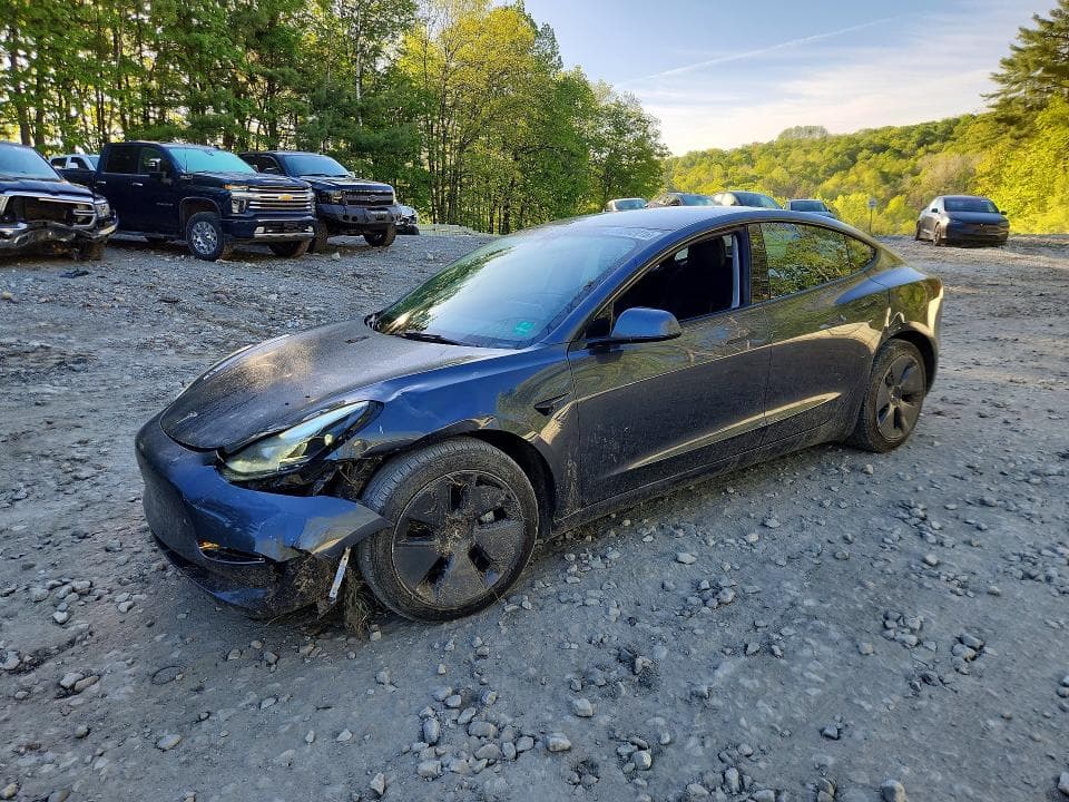 2022 TESLA MODEL 3 - 1