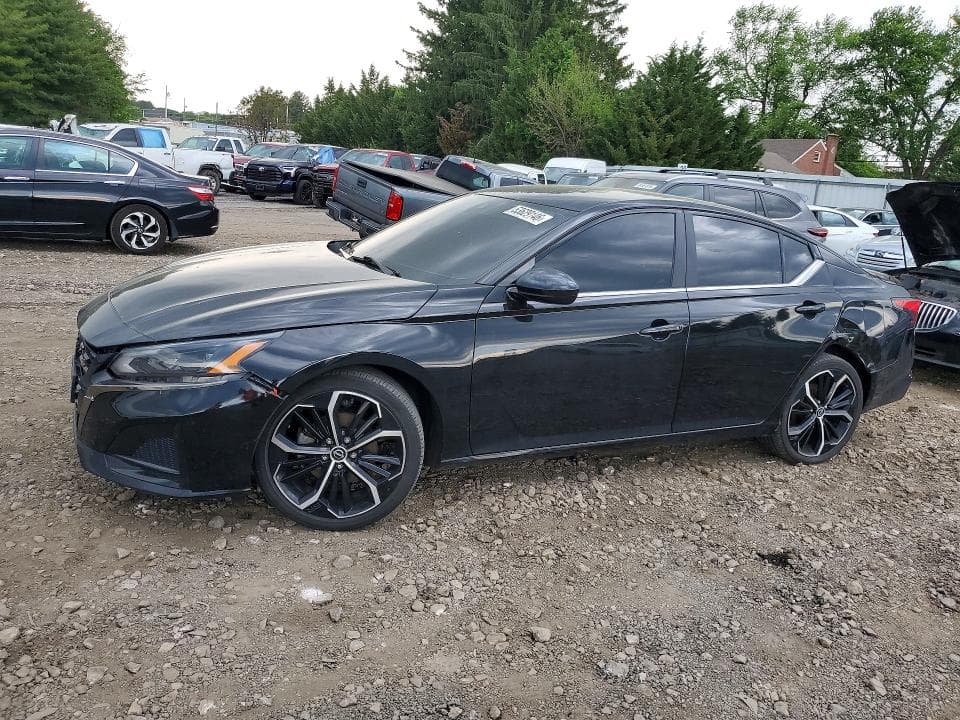 2023 NISSAN ALTIMA SR - 1