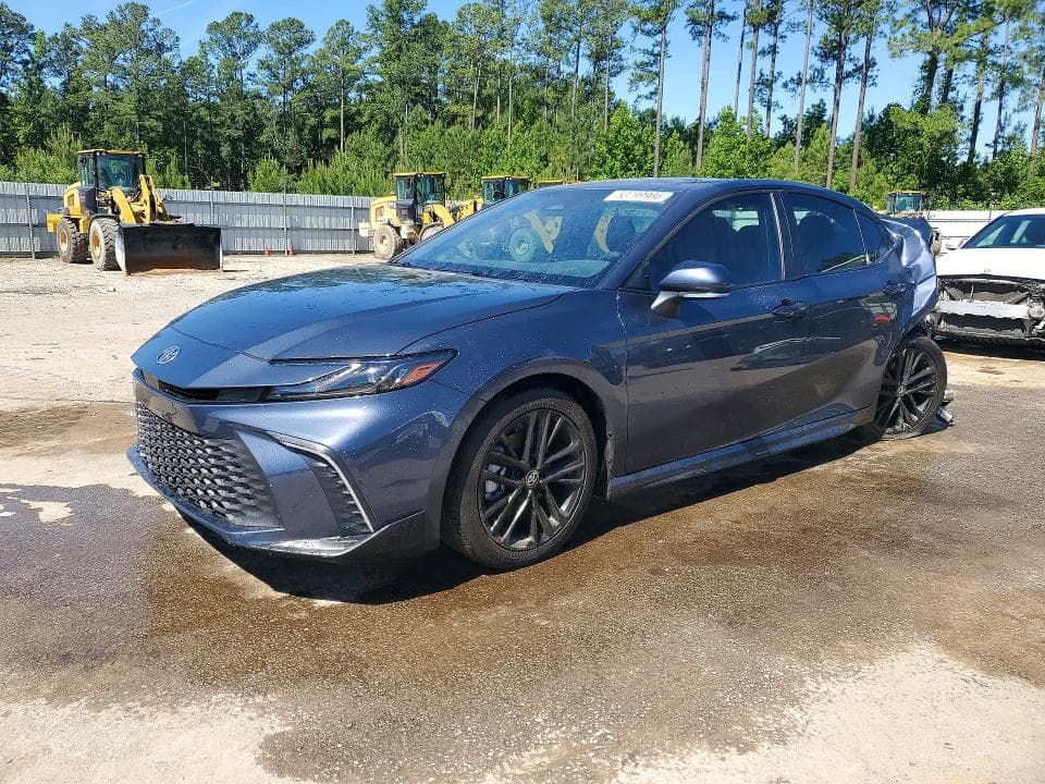 2026 TOYOTA CAMRY SE - 1
