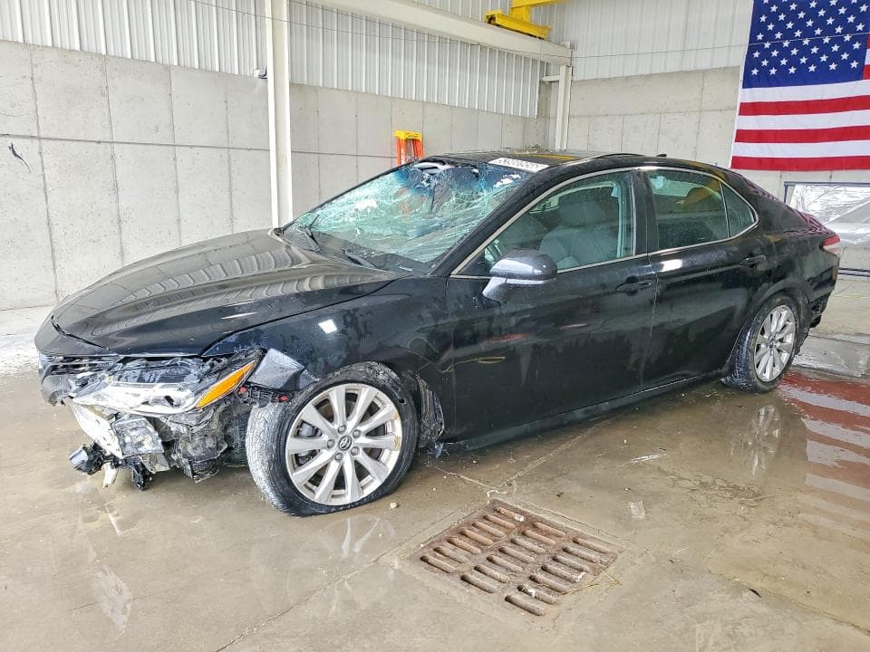 2020 TOYOTA CAMRY LE - 1