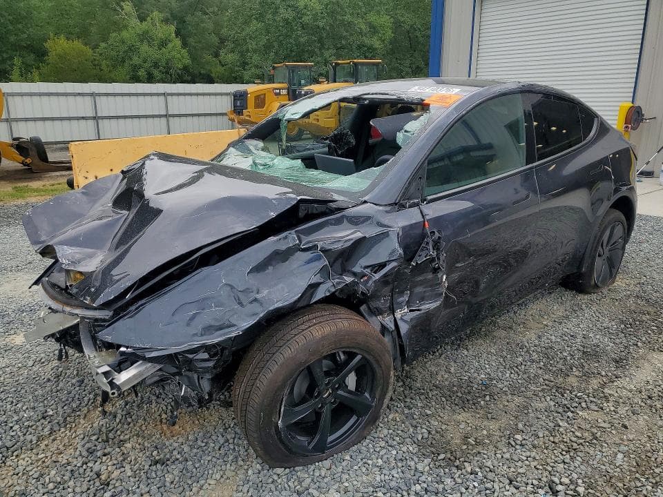 2026 TESLA MODEL Y - 1