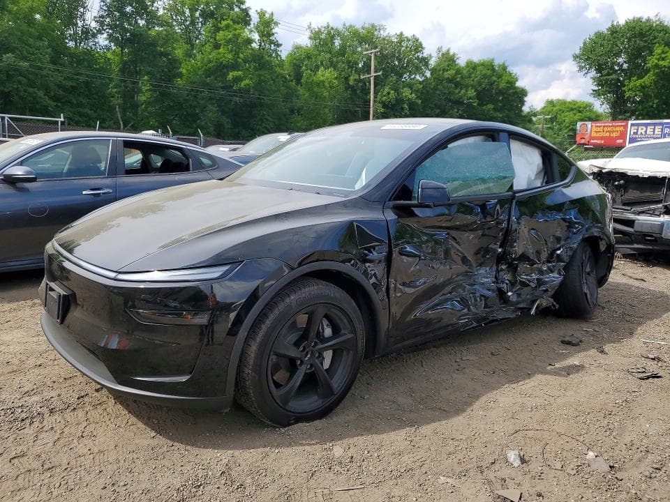 2026 TESLA MODEL Y - 1