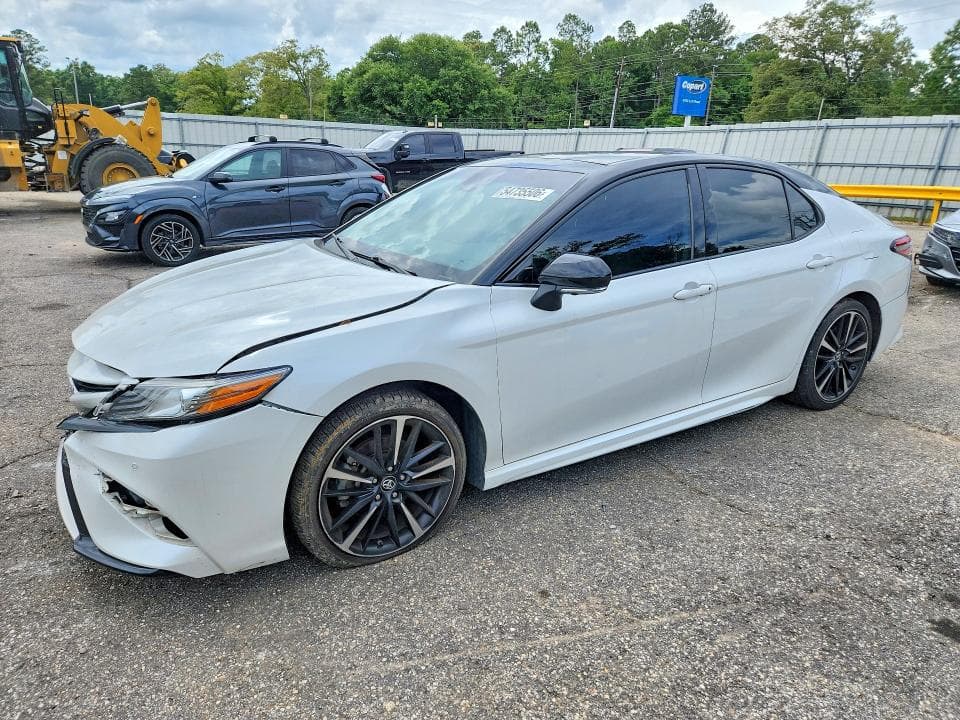 2019 TOYOTA CAMRY XSE V6 - 1