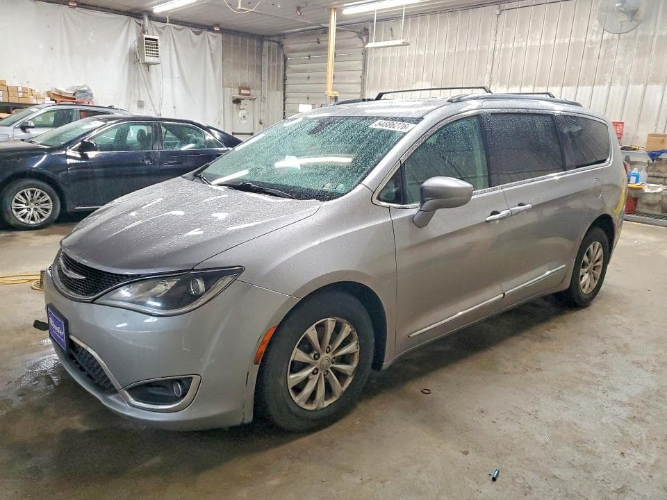 2017 CHRYSLER PACIFICA TOURING L - 1
