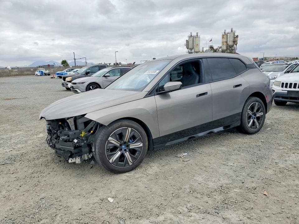 2025 BMW IX XDRIVE50 - 1