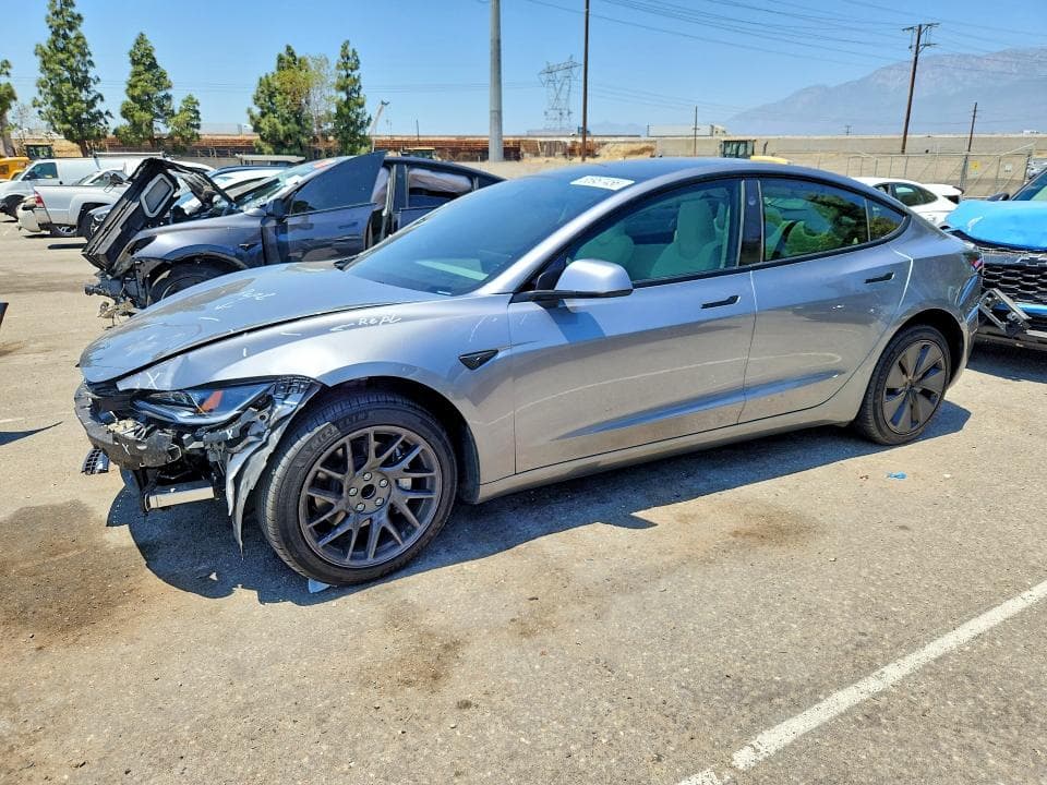 2025 TESLA MODEL 3 - 1