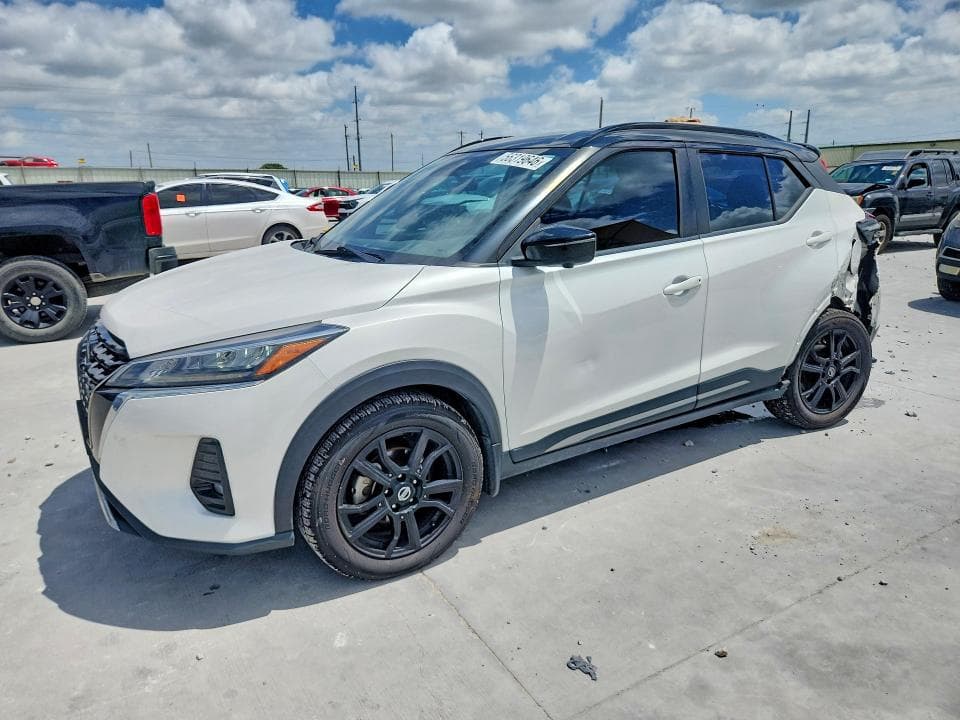 2021 NISSAN KICKS SR - 1