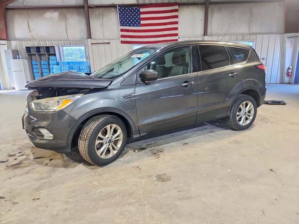 2017 FORD ESCAPE SE - 1