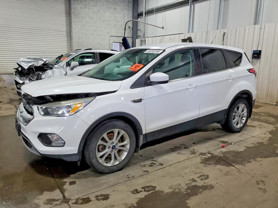 2017 FORD ESCAPE SE - 1