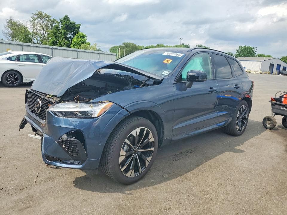 2026 VOLVO XC60 PLUS - 1