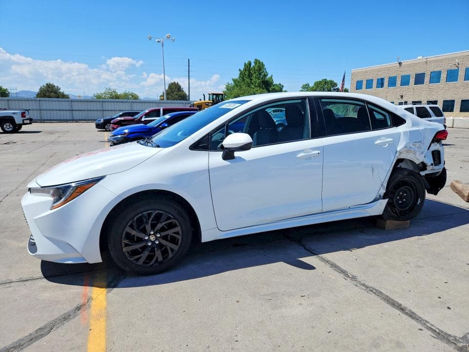 2021 TOYOTA COROLLA LE - 1