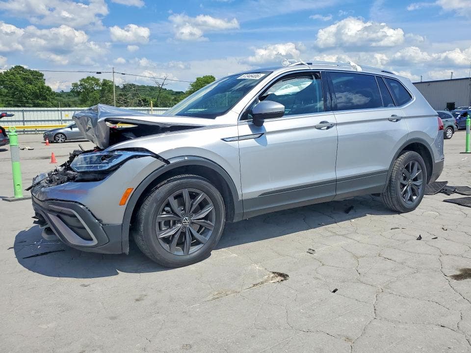 2023 VOLKSWAGEN TIGUAN SE - 1