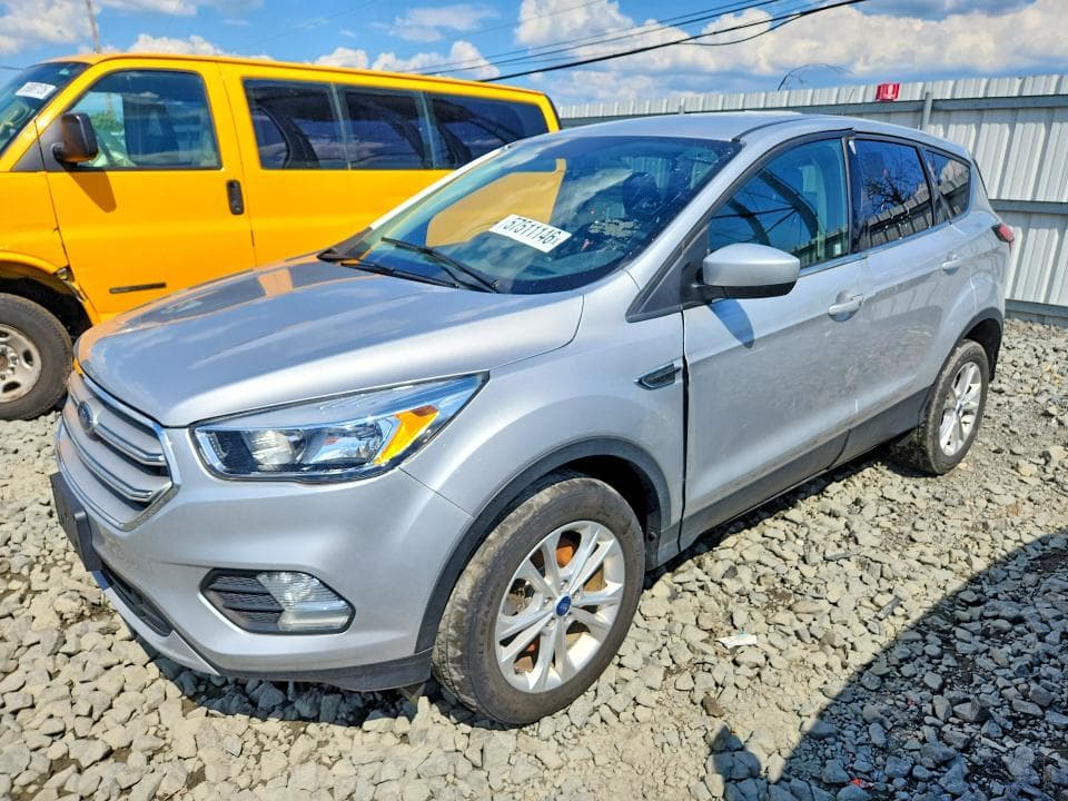 2019 FORD ESCAPE SE SE - 1
