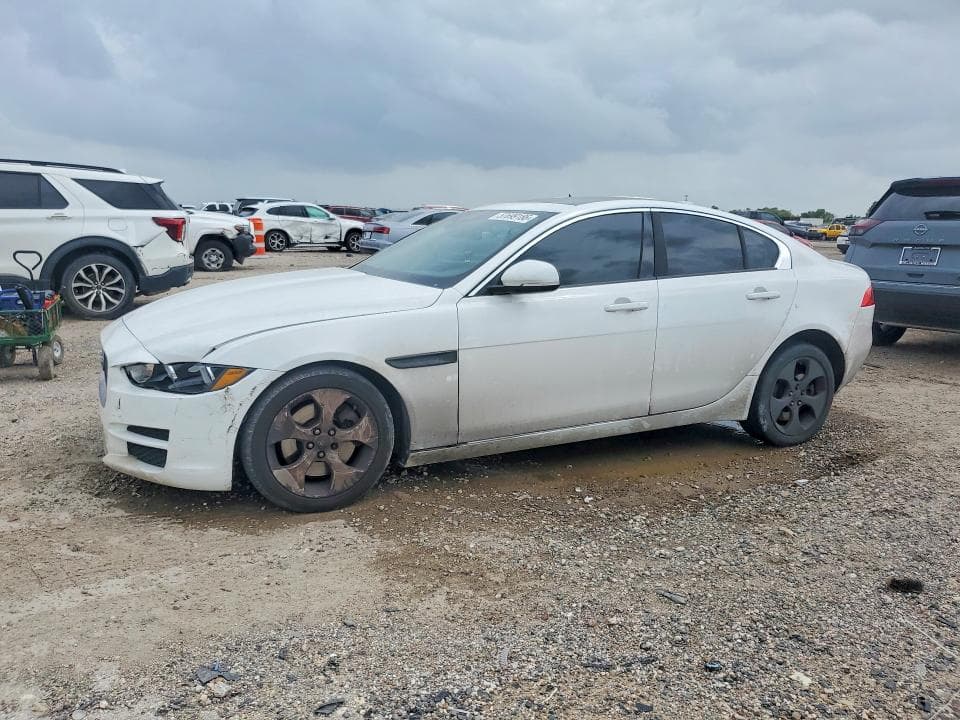 2017 JAGUAR XE