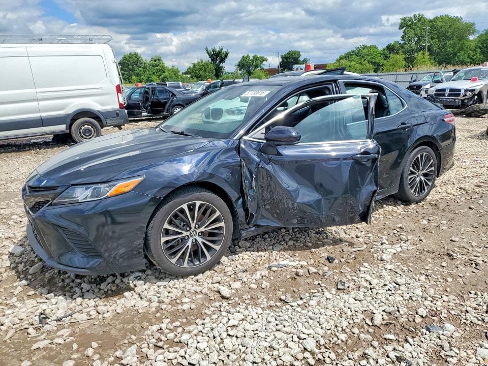 2020 TOYOTA CAMRY SE - 1
